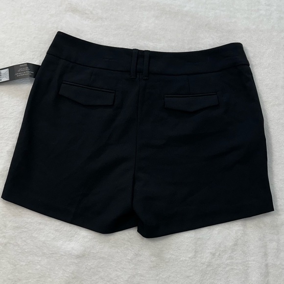Daisy Fuentes Black High Waist Tailored Shorts With Pockets - Picture 5 of 12